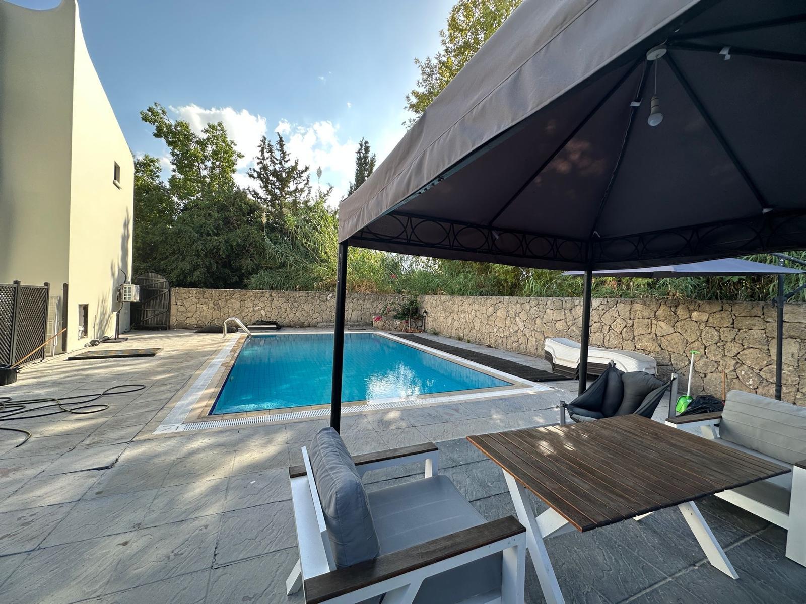 Özel Havuzlu ve 3 Yatak Odalı Ultra Lüks Villa