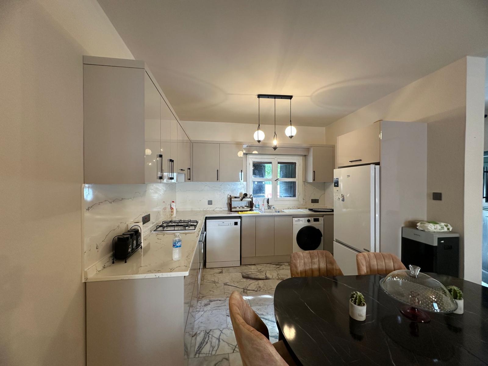 Özel Havuzlu ve 3 Yatak Odalı Ultra Lüks Villa