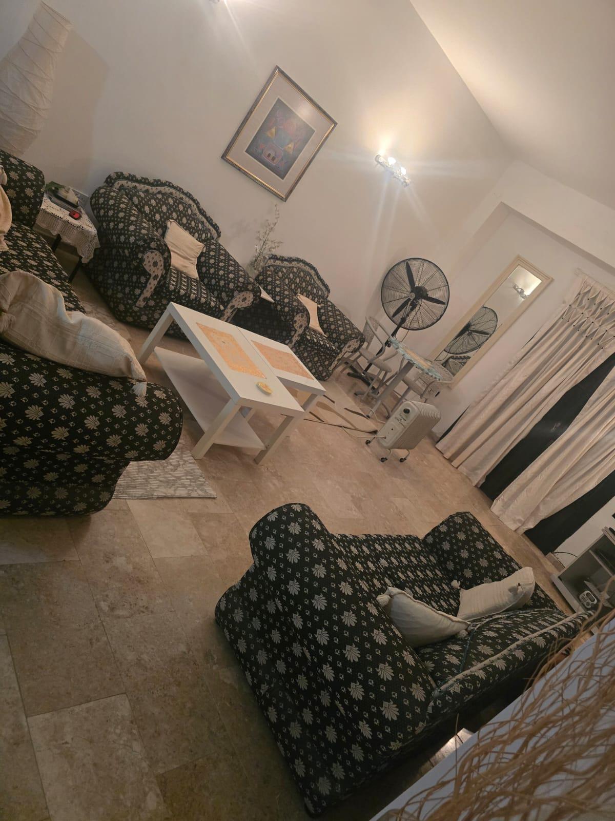 Denize Sıfır Konumda, Geniş ve Konforlu Kiralık Dair